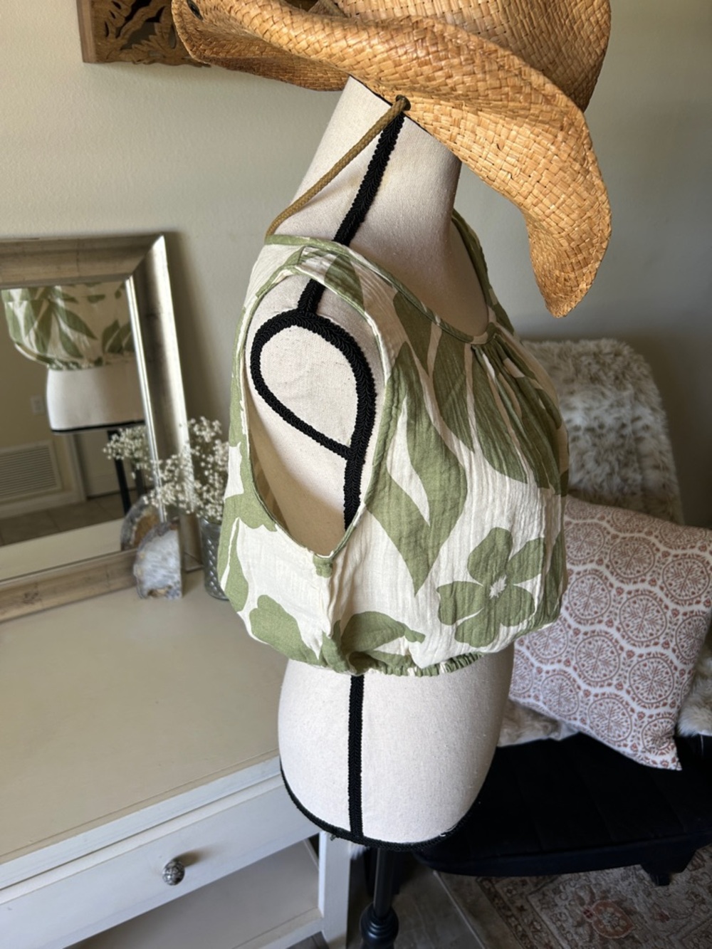 Nwt salty lemon gauze, 100% cotton boho floral green cream crop tank top L - Picture 5 of 10